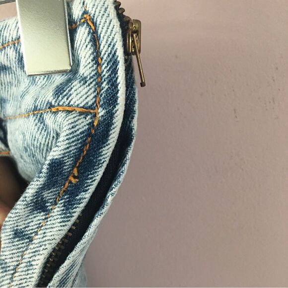 Vintage No Excuses Light Blue Acid Wash Denim Mini Skirt Size 3 GUC - Picture 6 of 10